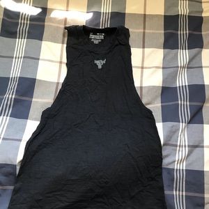 Under armour tank